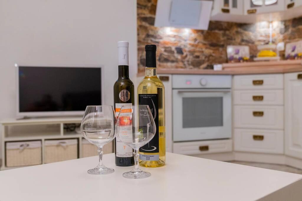 Provensalsky Rodinny Apartman Mandolina Bojnice Exterior foto